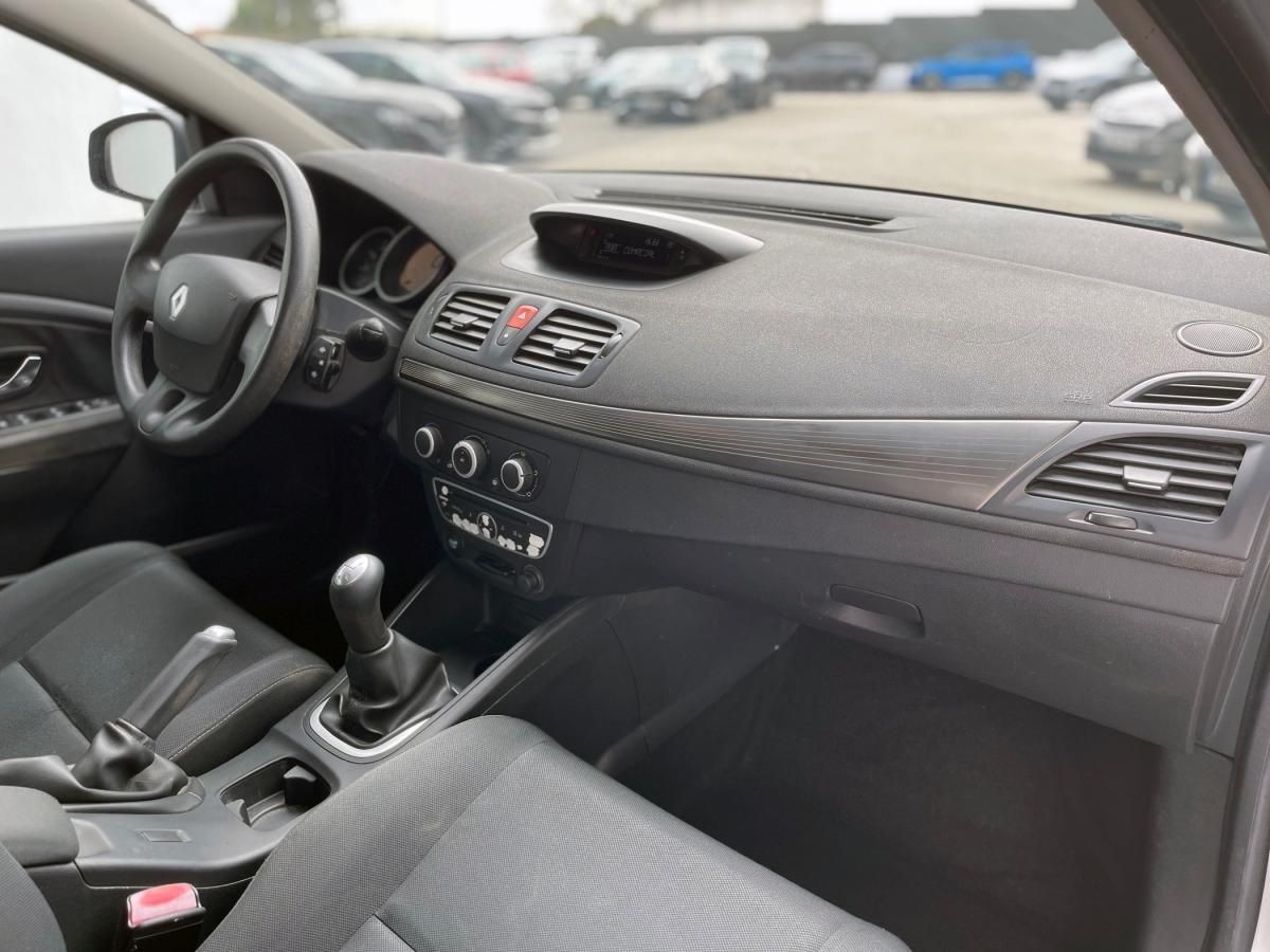 renault-megane-sport-tourer-2010-diesel-1461cc