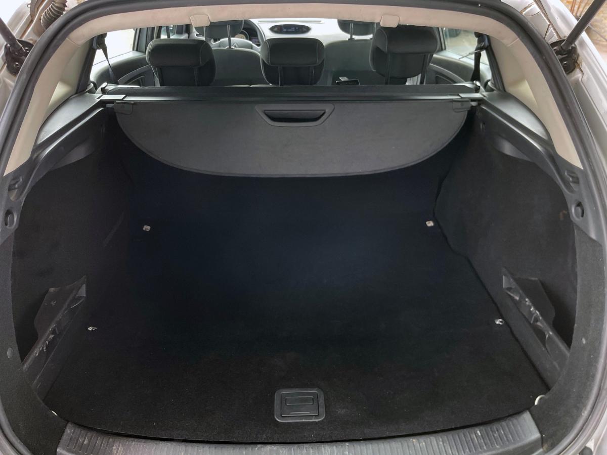renault-megane-sport-tourer-2010-diesel-1461cc