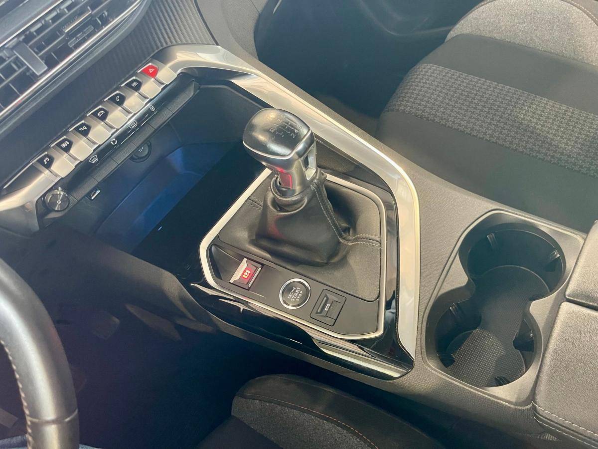 peugeot-3008-2022-diesel-1499cc