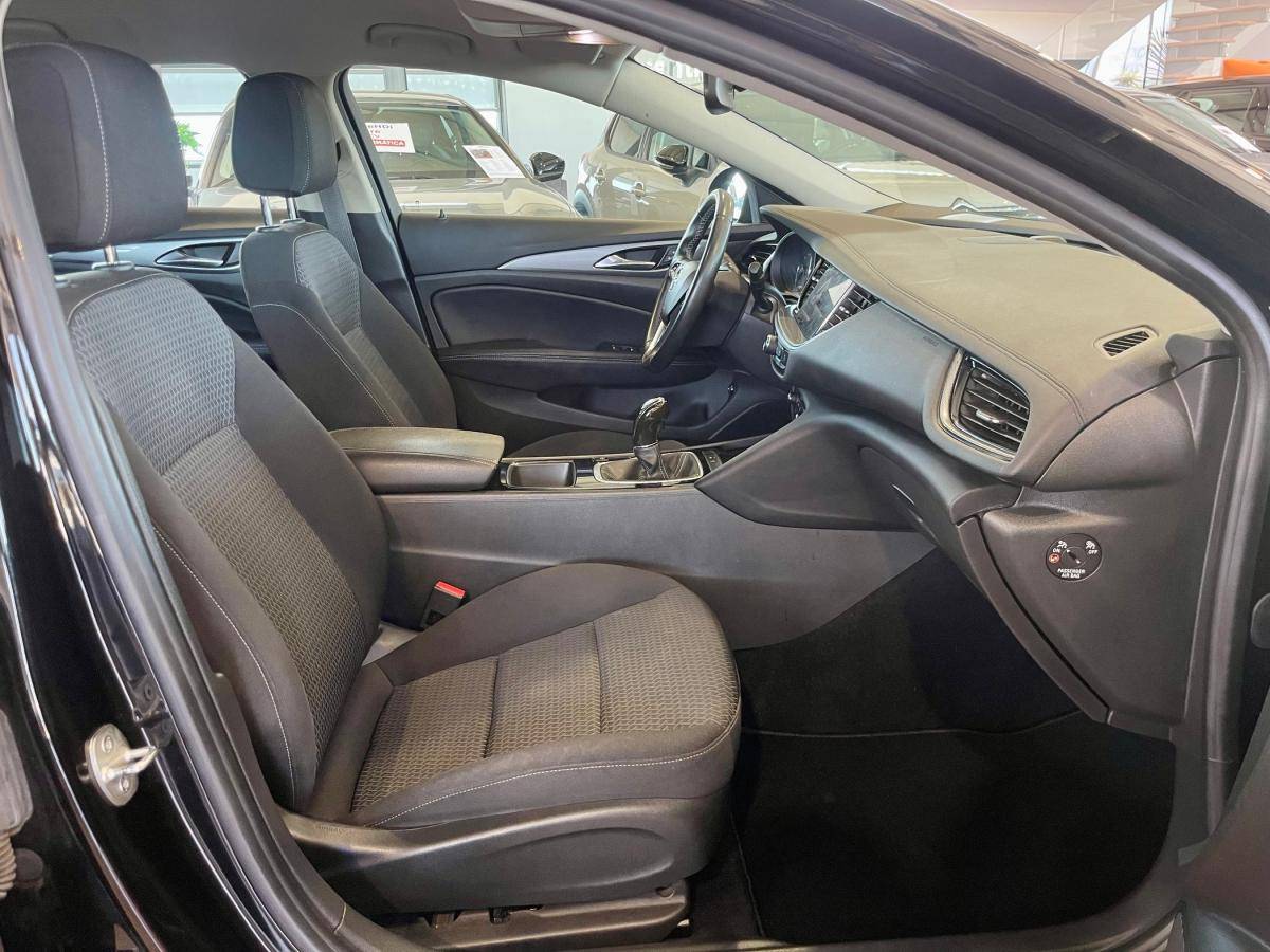 opel-insignia-sports-tourer-2021-diesel-1496cc