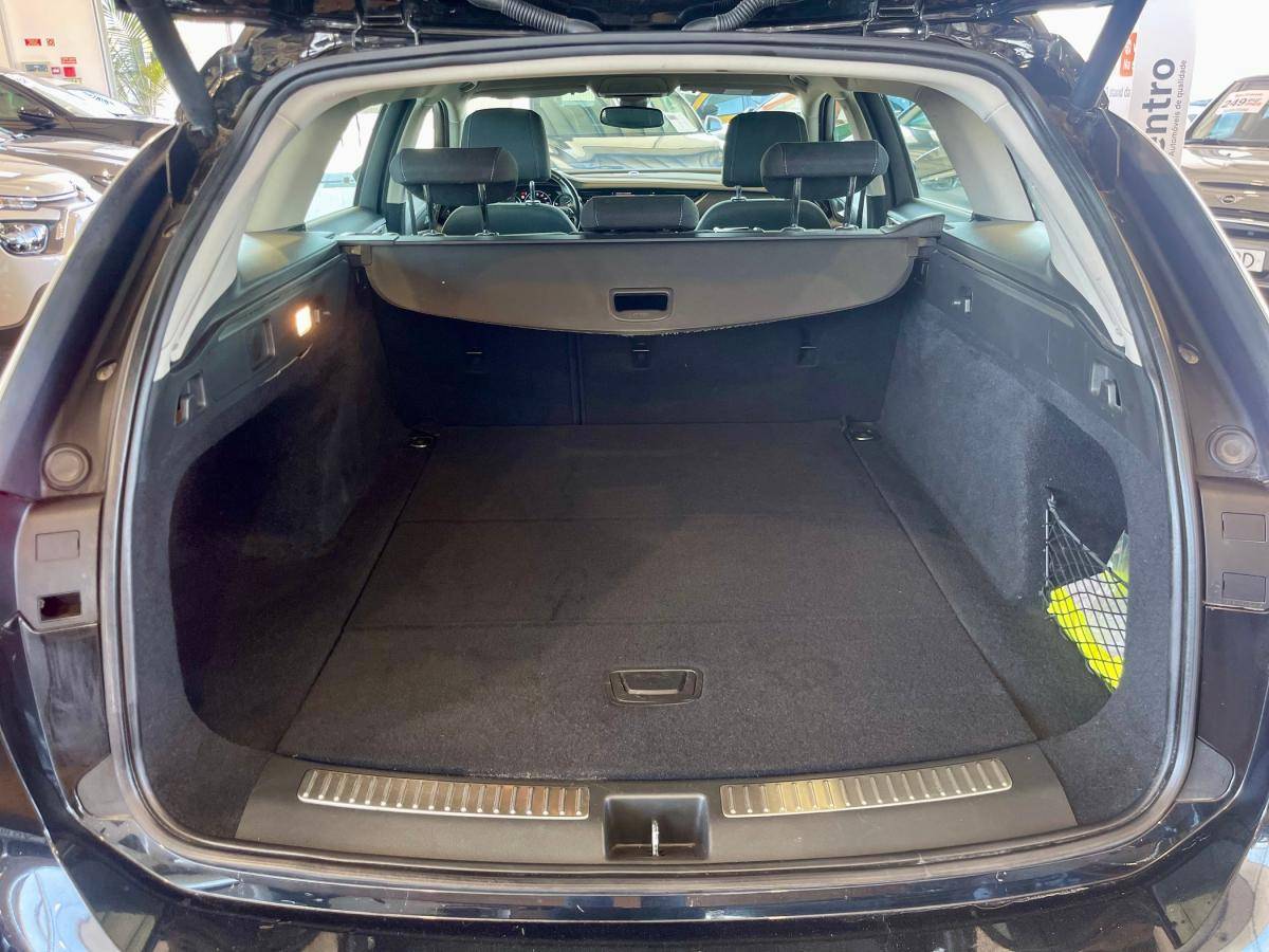 opel-insignia-sports-tourer-2021-diesel-1496cc