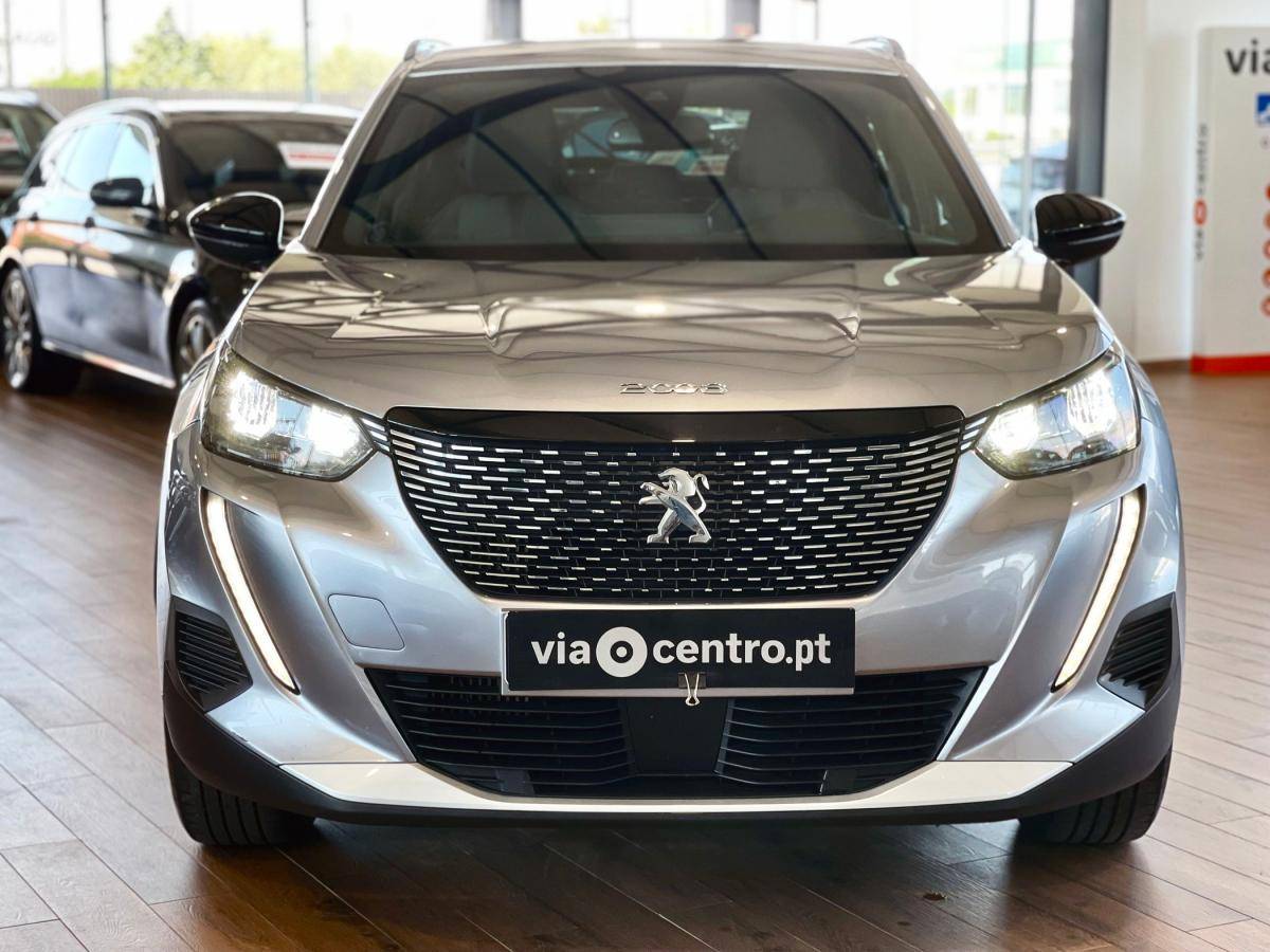 peugeot-2008-2023-gasolina-1199cc