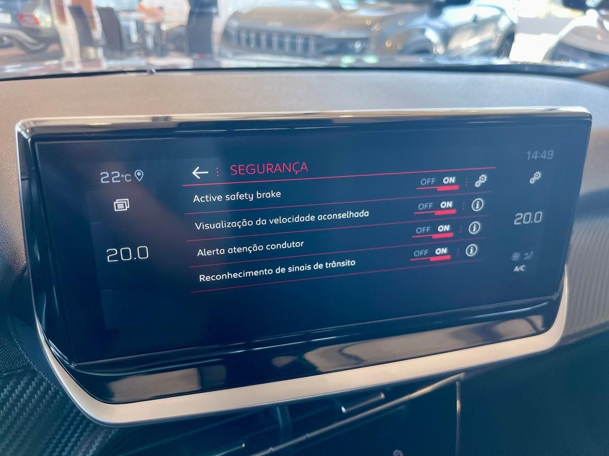 peugeot-2008-2023-gasolina-1199cc