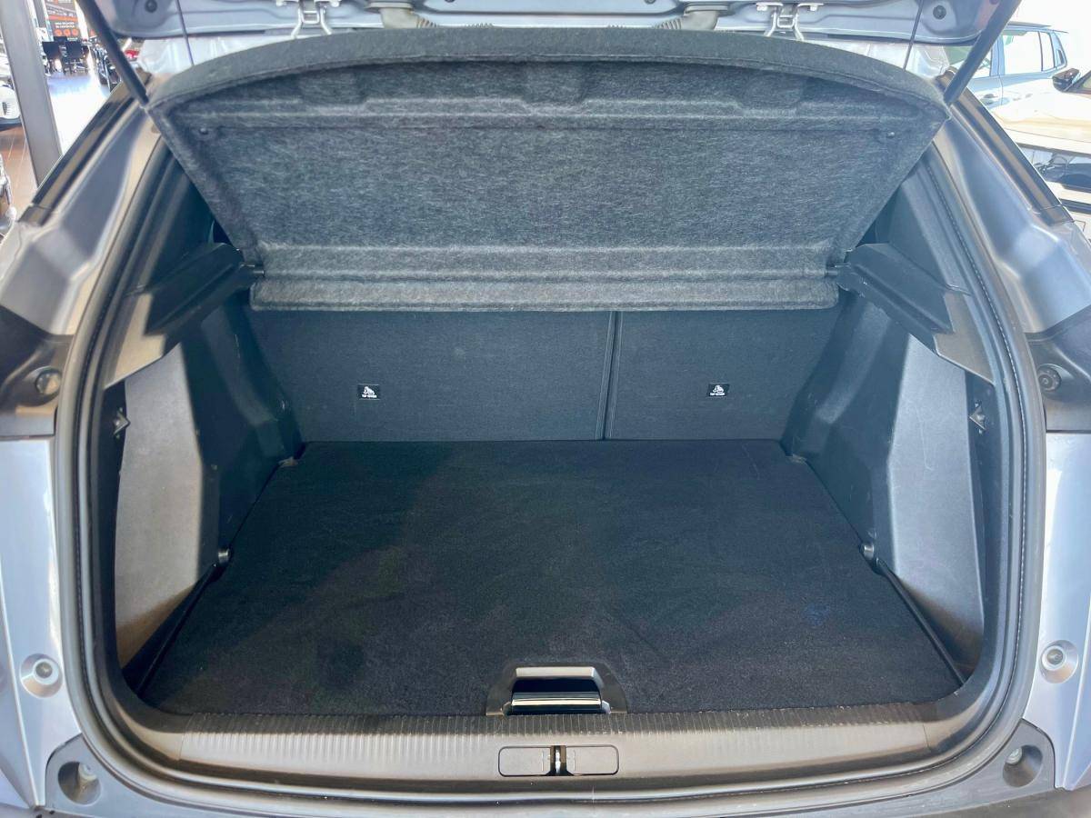 peugeot-2008-2023-gasolina-1199cc