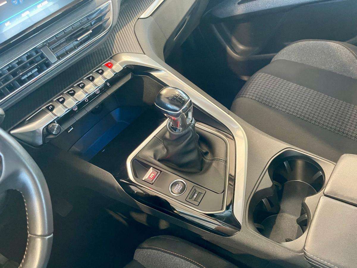 peugeot-3008-2022-gasolina-1199cc
