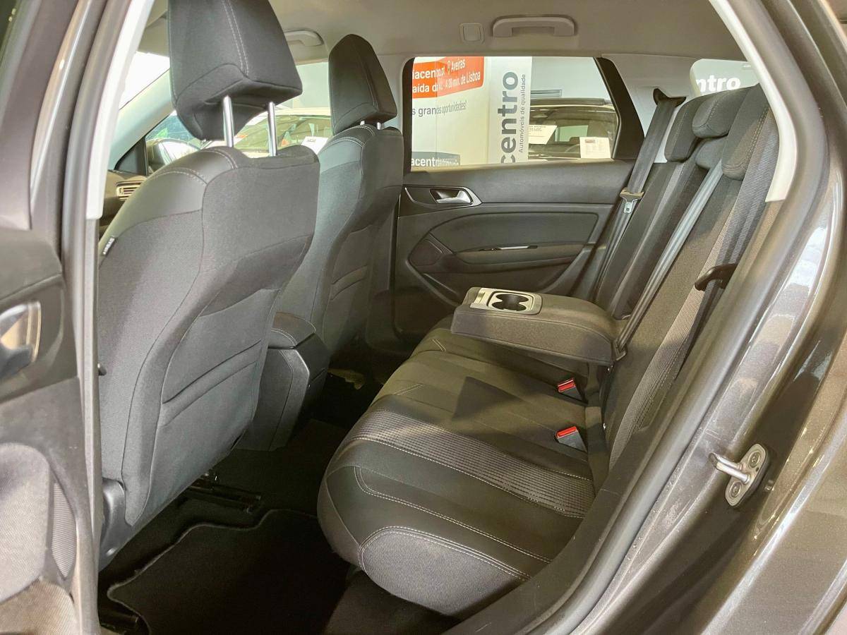 peugeot-308-sw-2021-gasolina-1199cc
