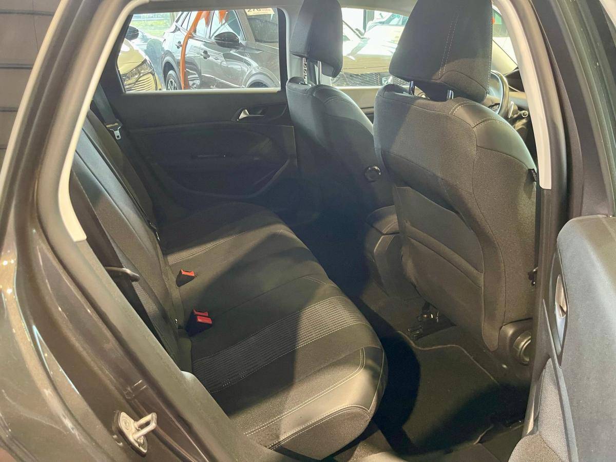 peugeot-308-sw-2021-gasolina-1199cc