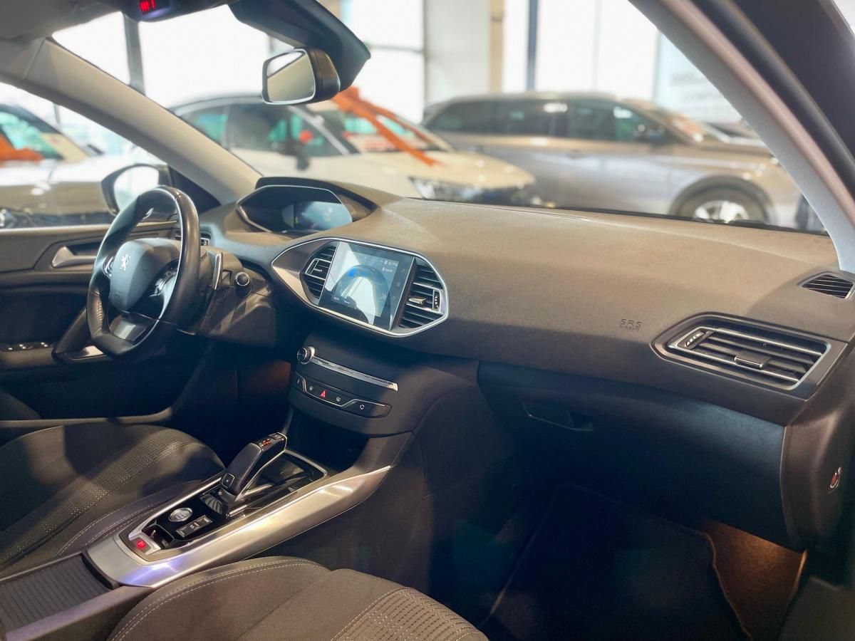 peugeot-308-sw-2021-gasolina-1199cc