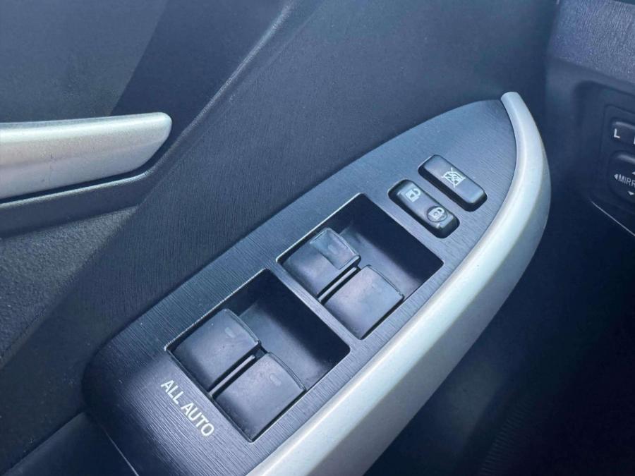 toyota-prius-2012-hibrido-a-gasolina-1798cc