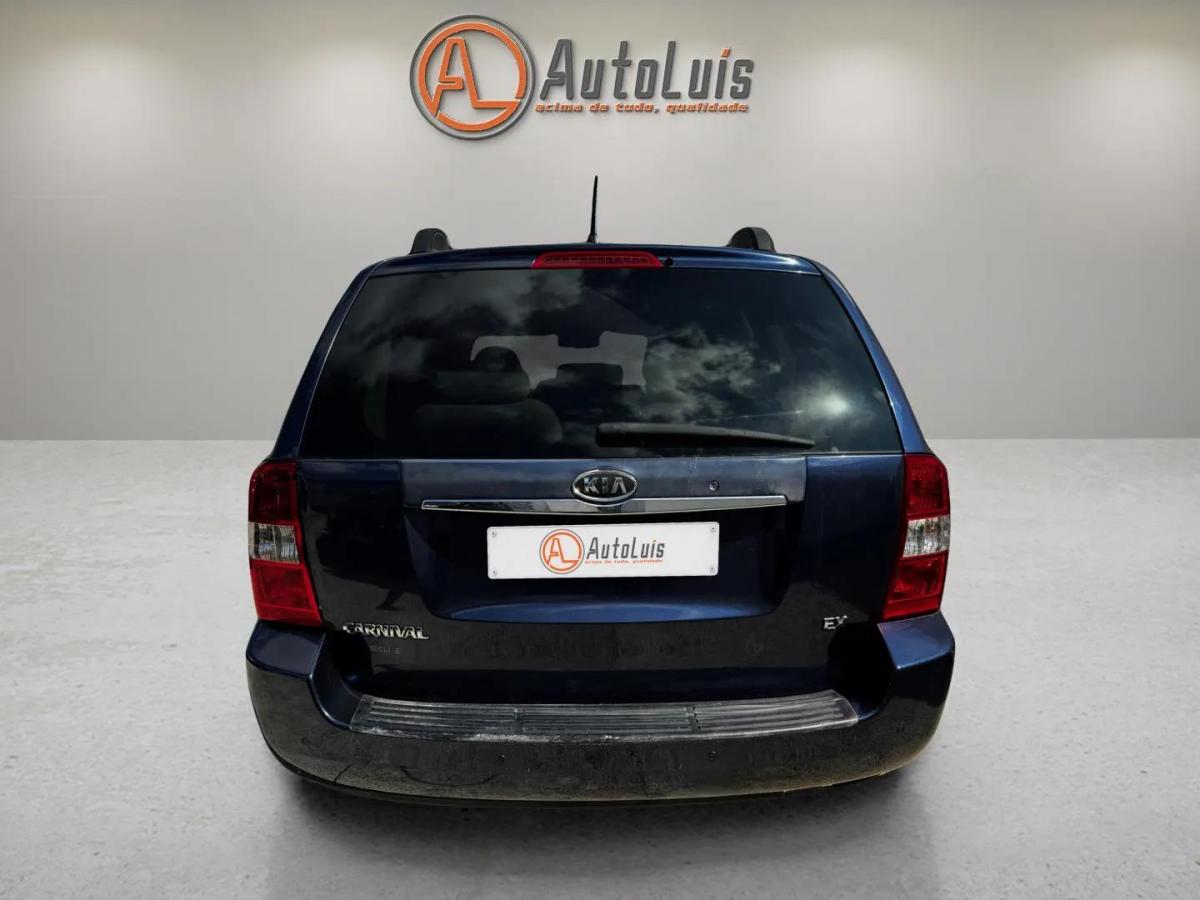 kia-carnival-2007-diesel-2902cc