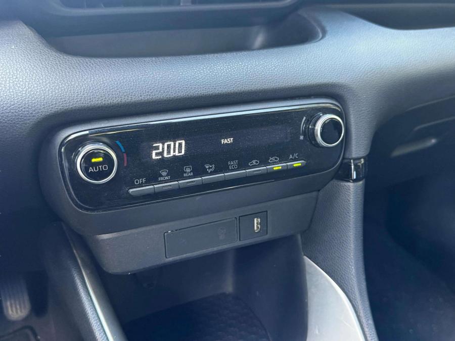 toyota-yaris-2023-gasolina-1496cc