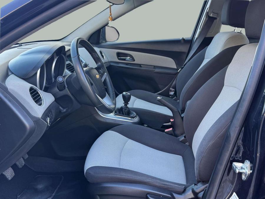 chevrolet-cruze-2011-gpl-1cc