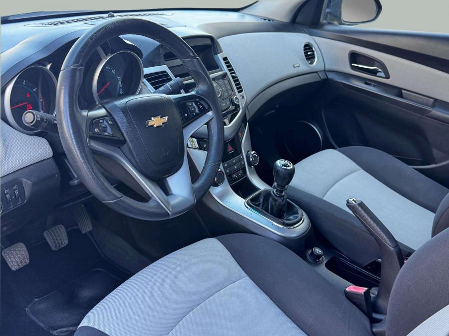 chevrolet-cruze-2011-gpl-1cc