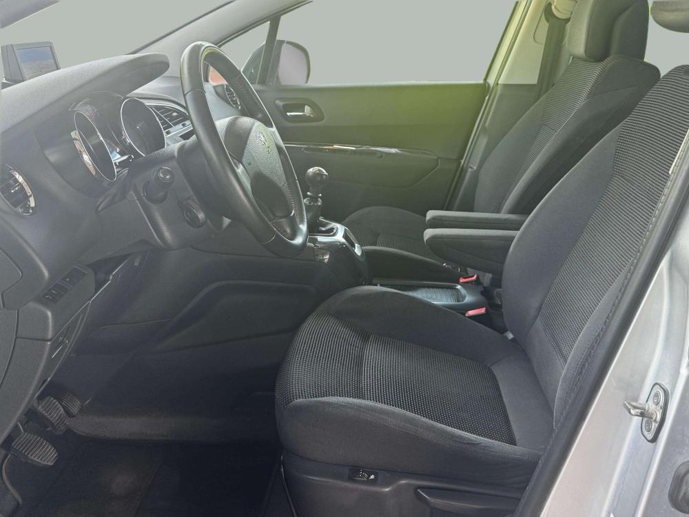 peugeot-5008-2014-diesel-1560cc
