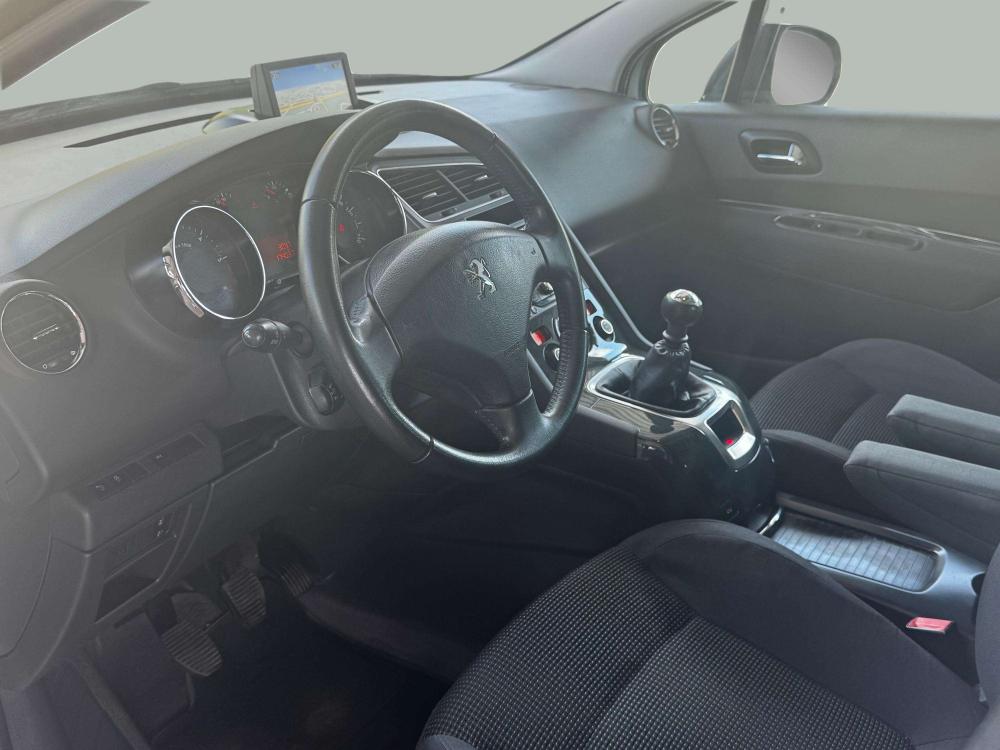 peugeot-5008-2014-diesel-1560cc