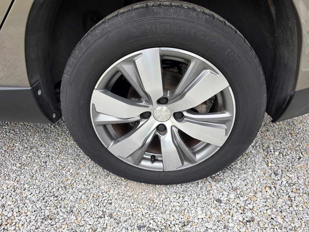 peugeot-2008-2016-gasolina-1199cc