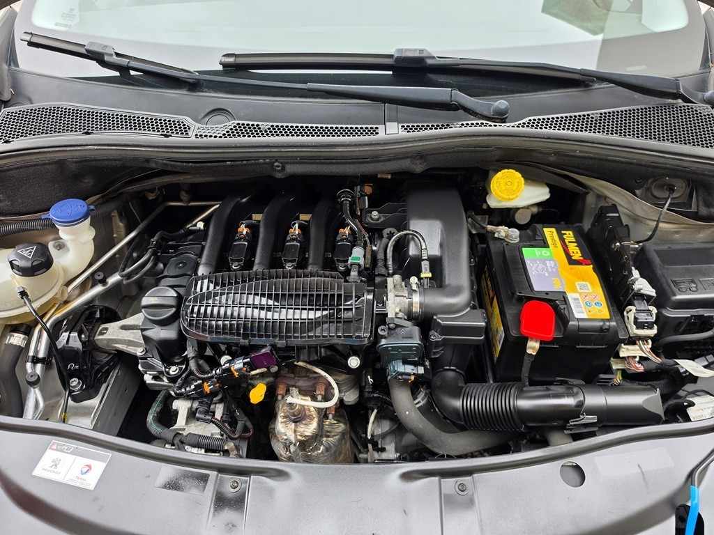 peugeot-2008-2016-gasolina-1199cc
