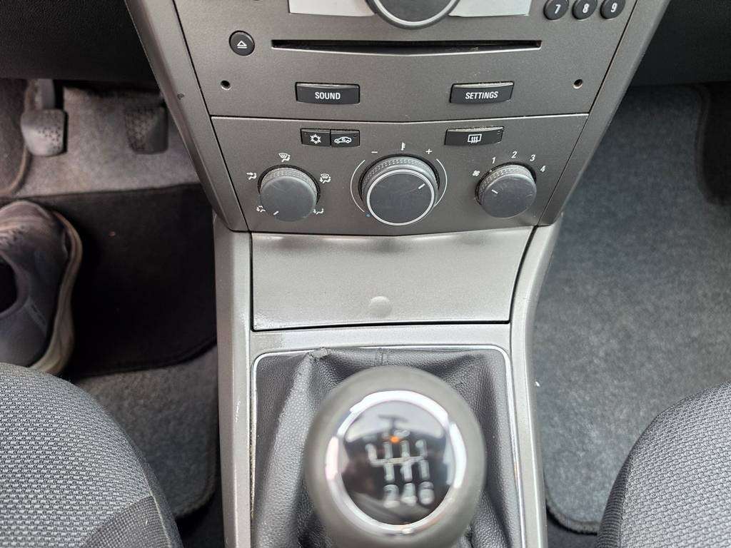 opel-astra-caravan-2006-diesel-1248cc