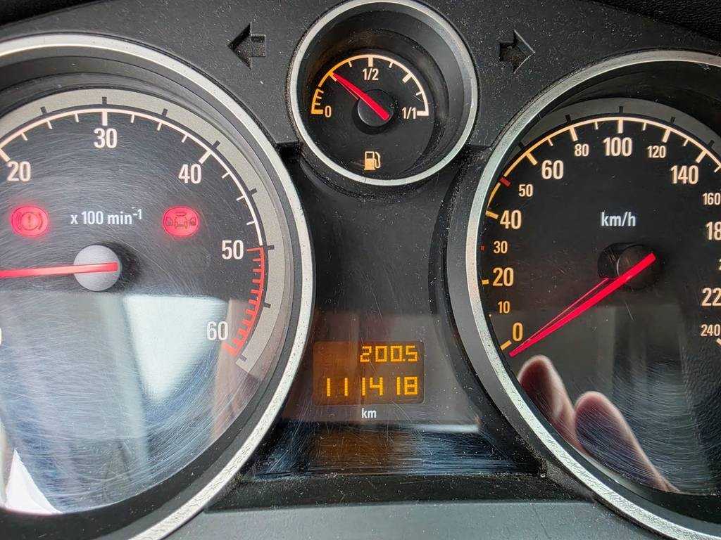 opel-astra-caravan-2006-diesel-1248cc