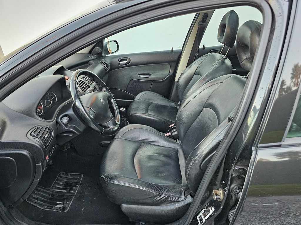 peugeot-206-2004-gasolina-1360cc