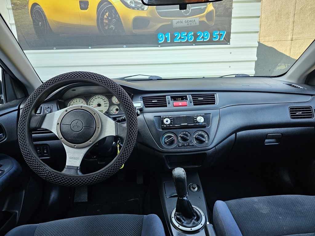 mitsubishi-lancer-2005-gpl-1584cc