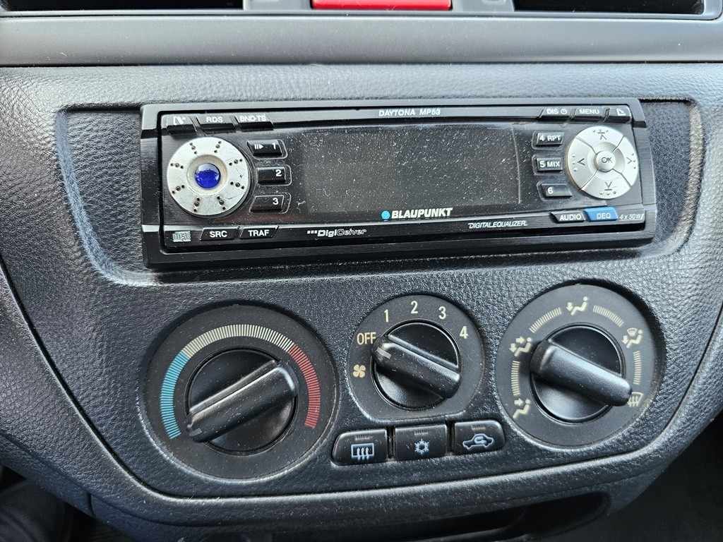 mitsubishi-lancer-2005-gpl-1584cc