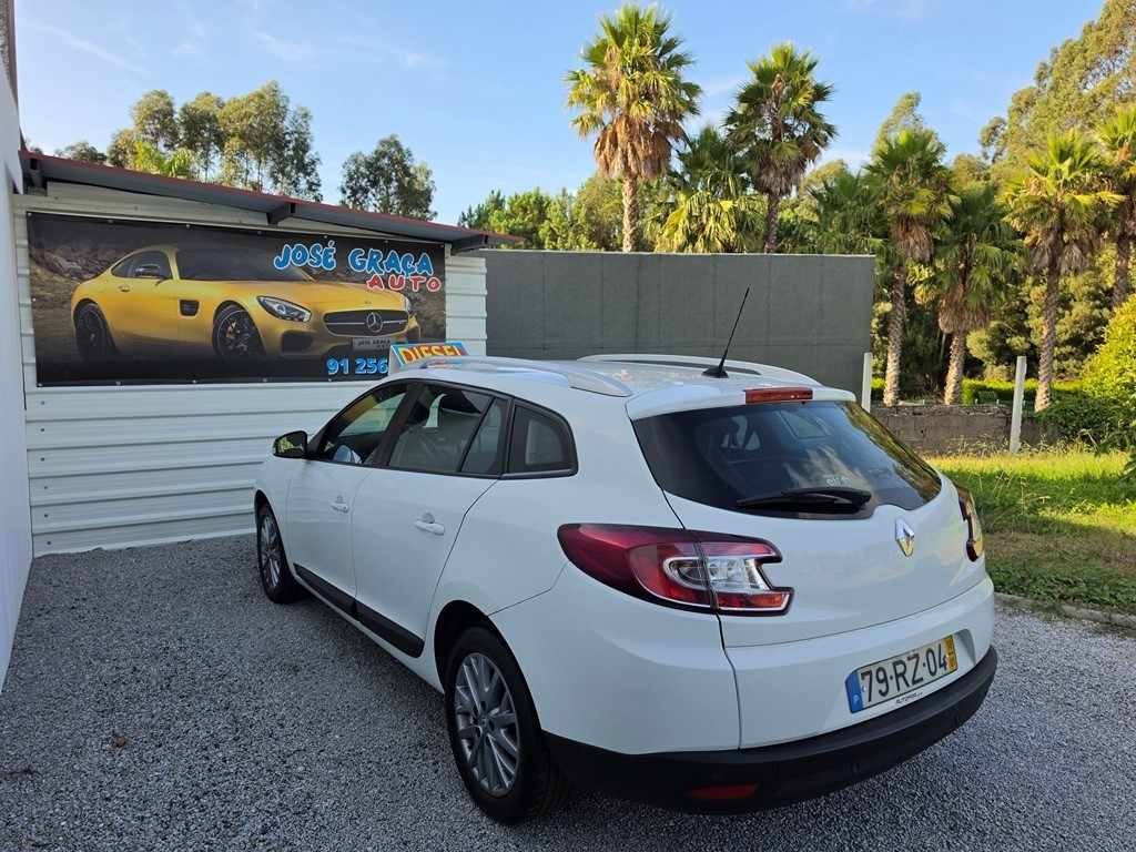 renault-megane-sport-tourer-2013-diesel-1461cc