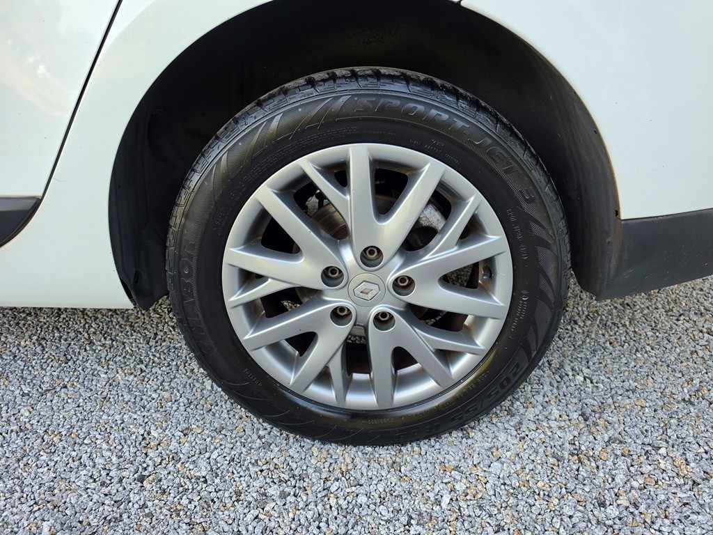 renault-megane-sport-tourer-2013-diesel-1461cc