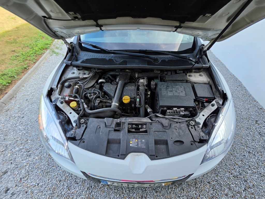 renault-megane-sport-tourer-2013-diesel-1461cc