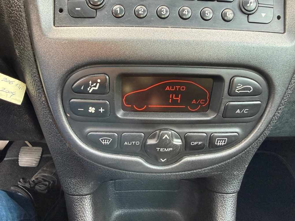 peugeot-206-2004-gasolina-1360cc