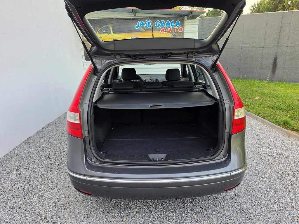 hyundai-i30-2009-diesel-1582cc