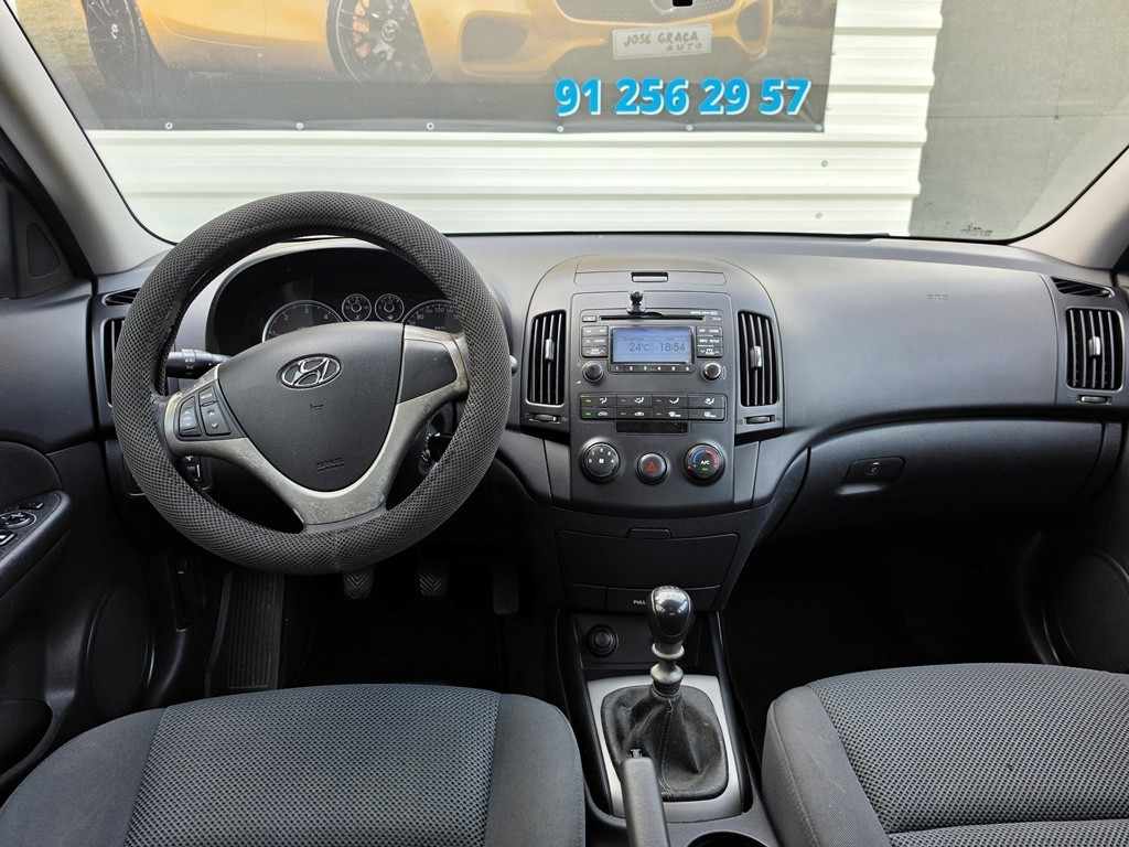hyundai-i30-2009-diesel-1582cc