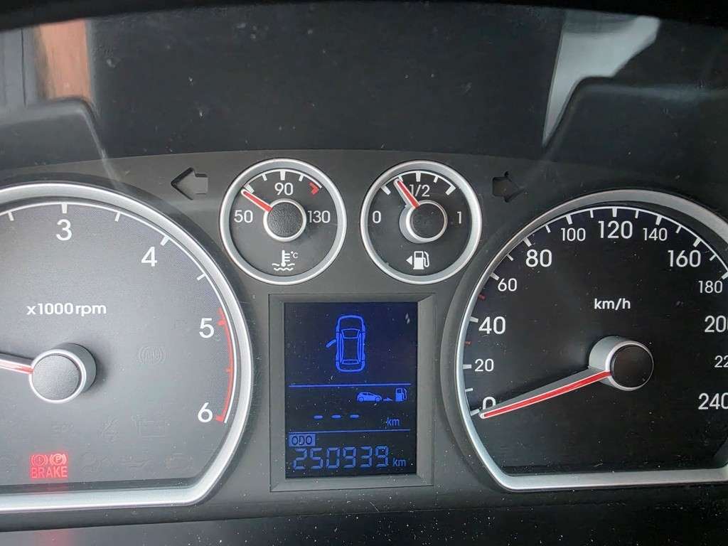 hyundai-i30-2009-diesel-1582cc