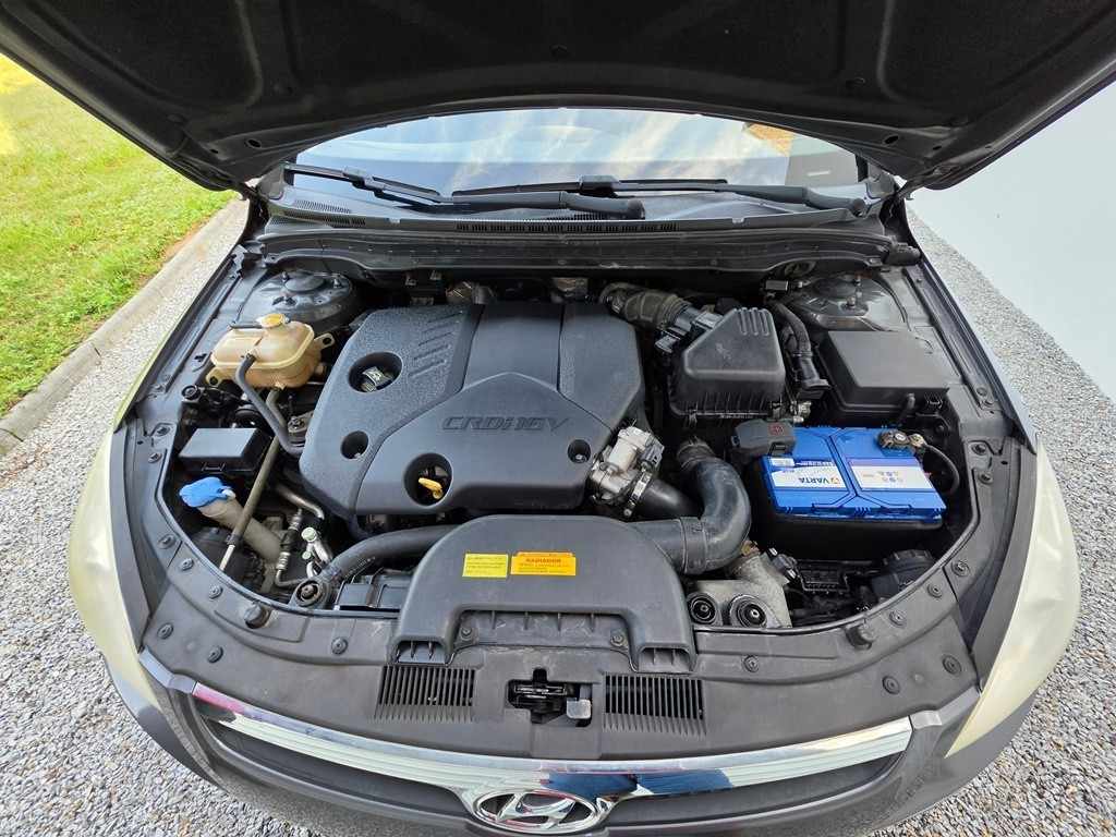 hyundai-i30-2009-diesel-1582cc