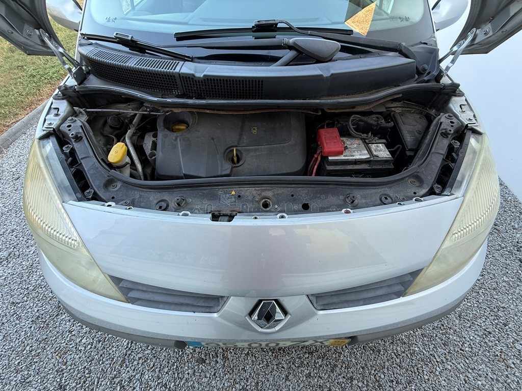 renault-scenic-2005-diesel-1461cc
