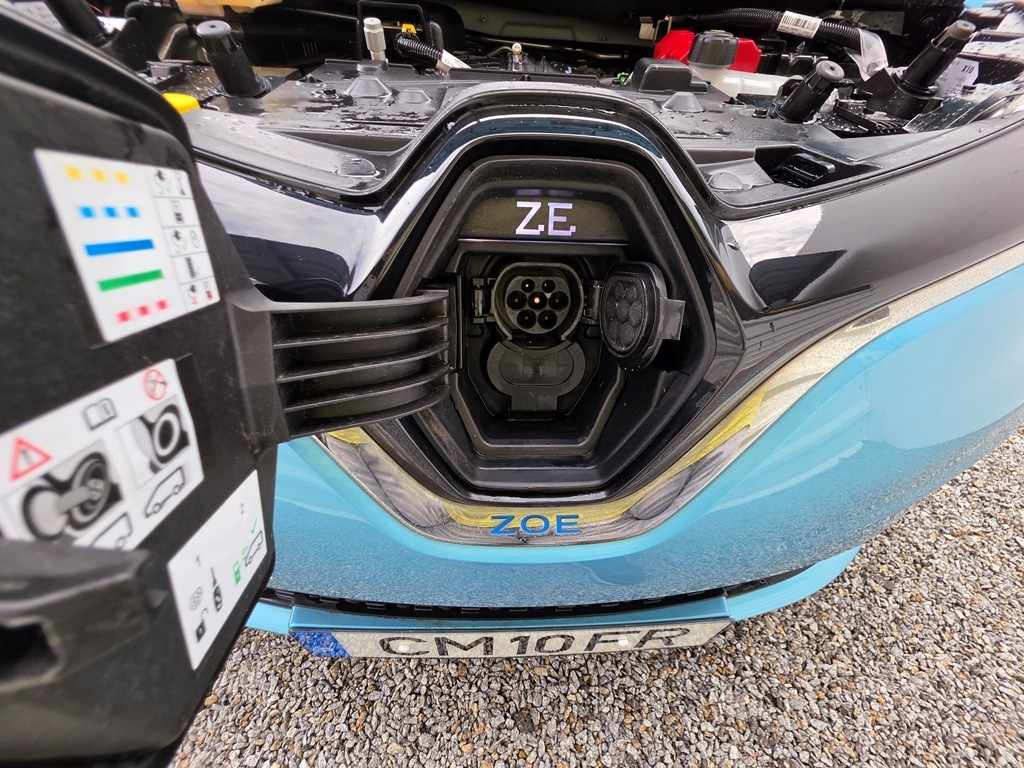 renault-zoe-2020-eletrico-0cc