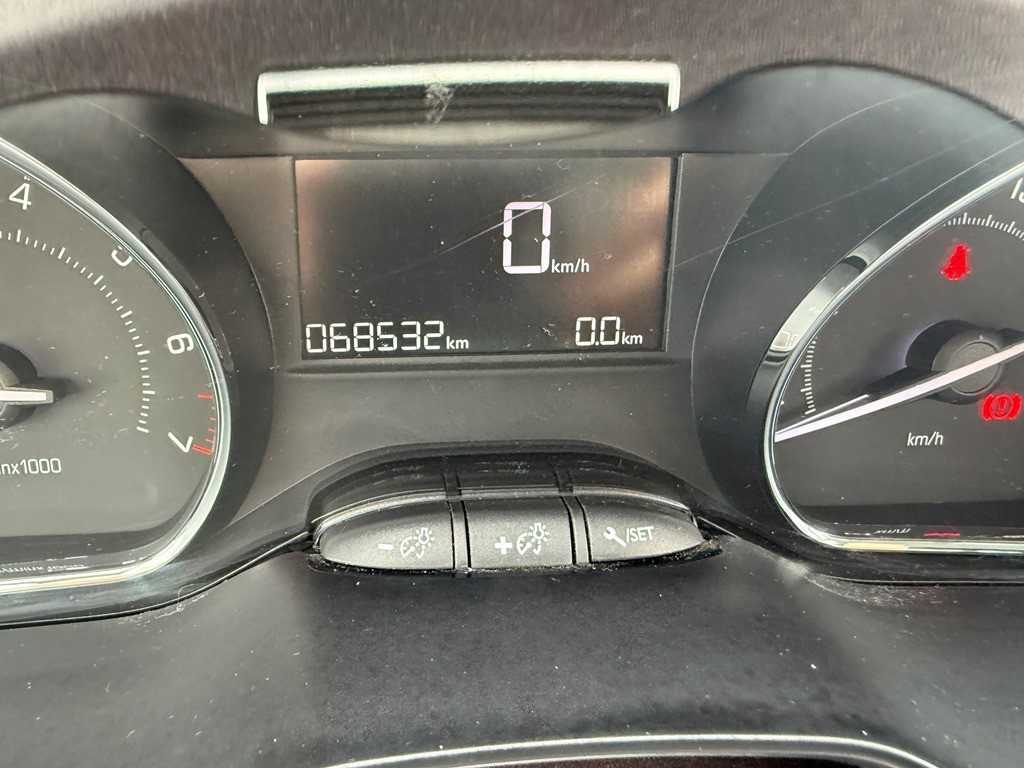 peugeot-2008-2014-gasolina-1199cc
