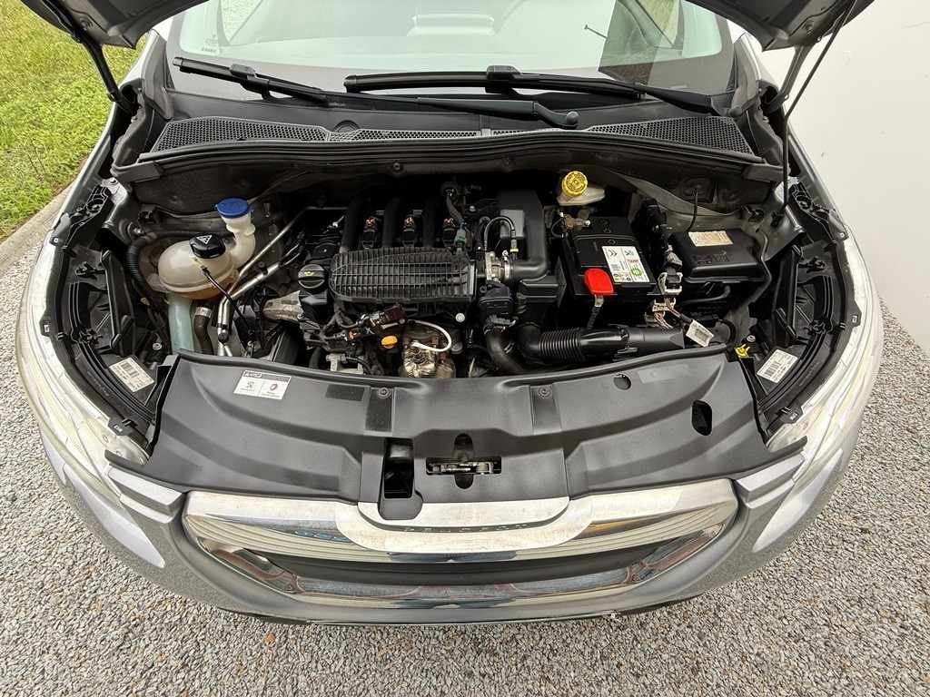 peugeot-2008-2014-gasolina-1199cc