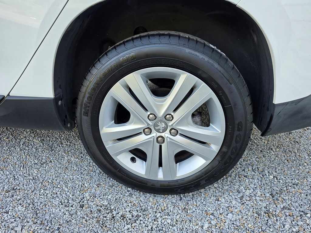 peugeot-2008-2018-gasolina-1199cc