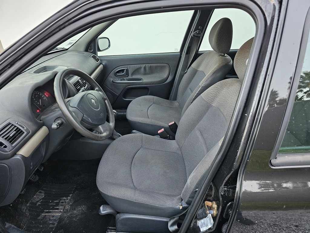 renault-clio-2004-gasolina-1149cc