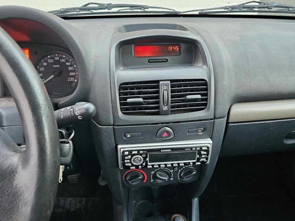 renault-clio-2004-gasolina-1149cc