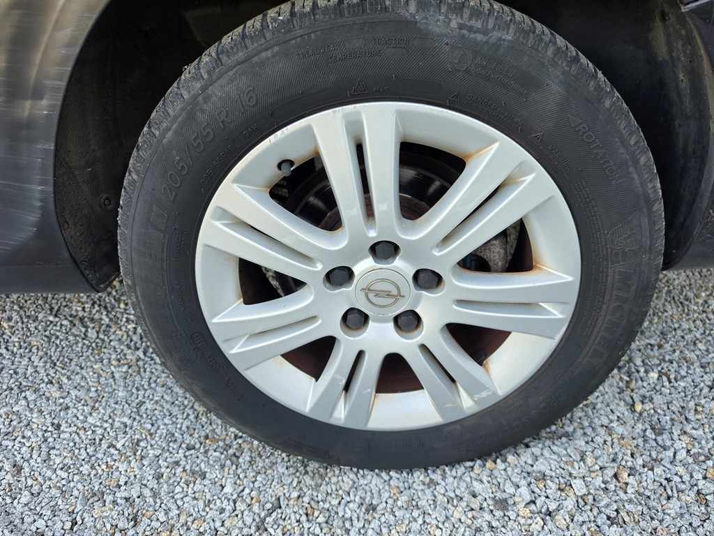 opel-astra-caravan-2007-diesel-1248cc