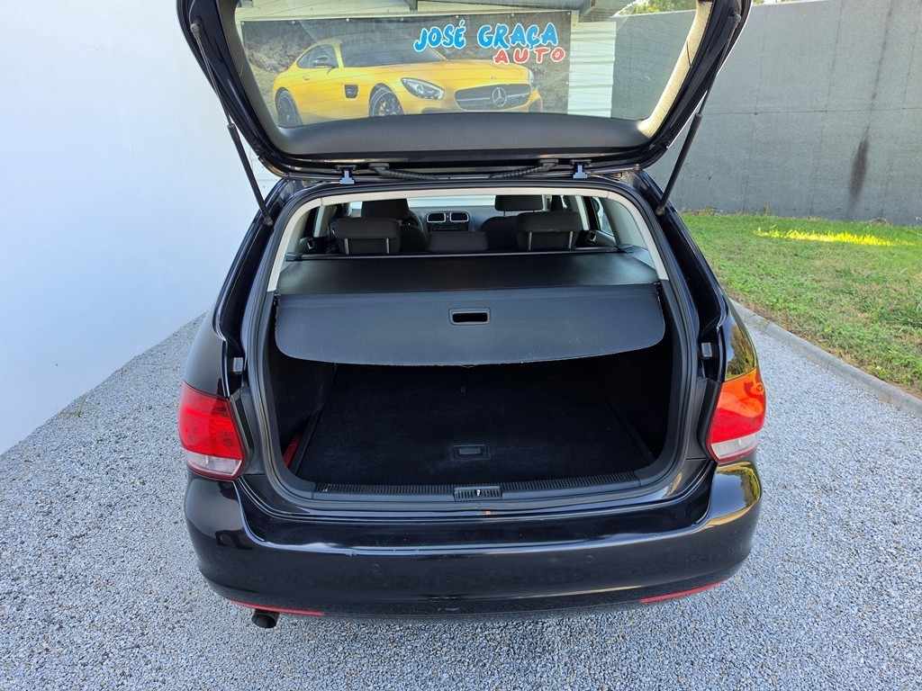 volkswagen-golf-variant-2010-diesel-1598cc