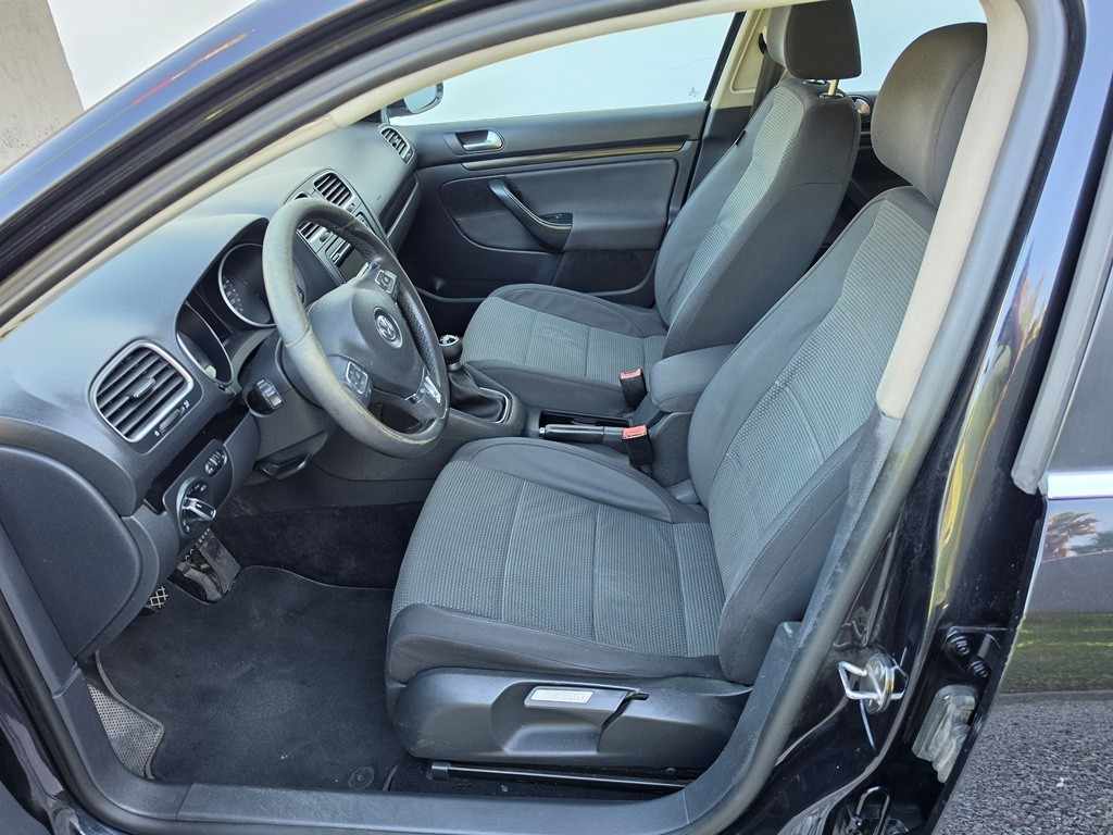 volkswagen-golf-variant-2010-diesel-1598cc