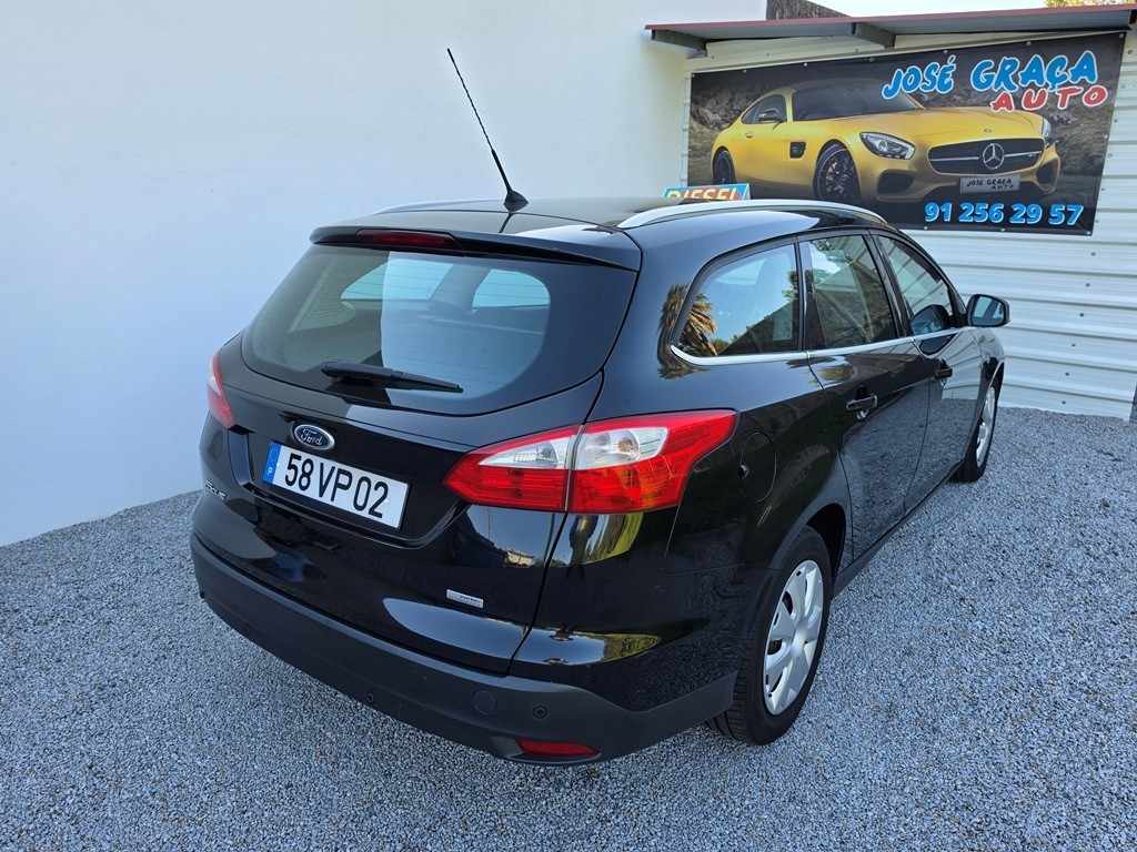 ford-focus-sw-2013-diesel-1560cc