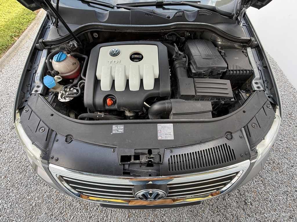 volkswagen-passat-variant-2007-diesel-1968cc