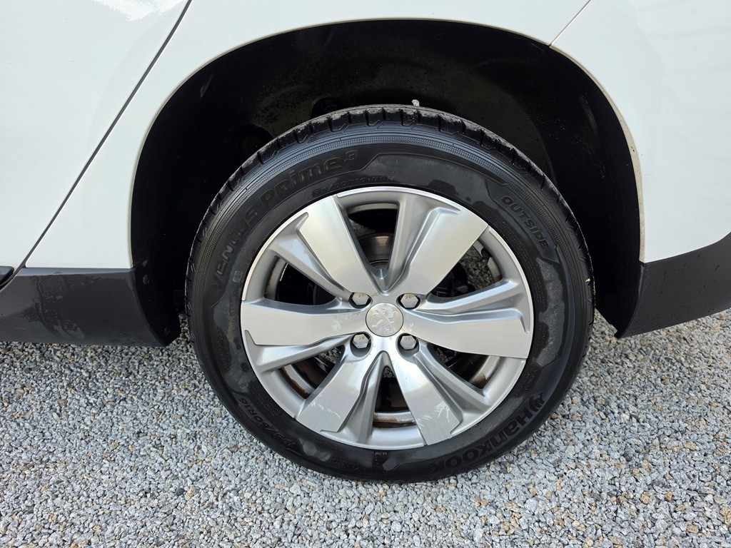 peugeot-2008-2015-gasolina-1199cc