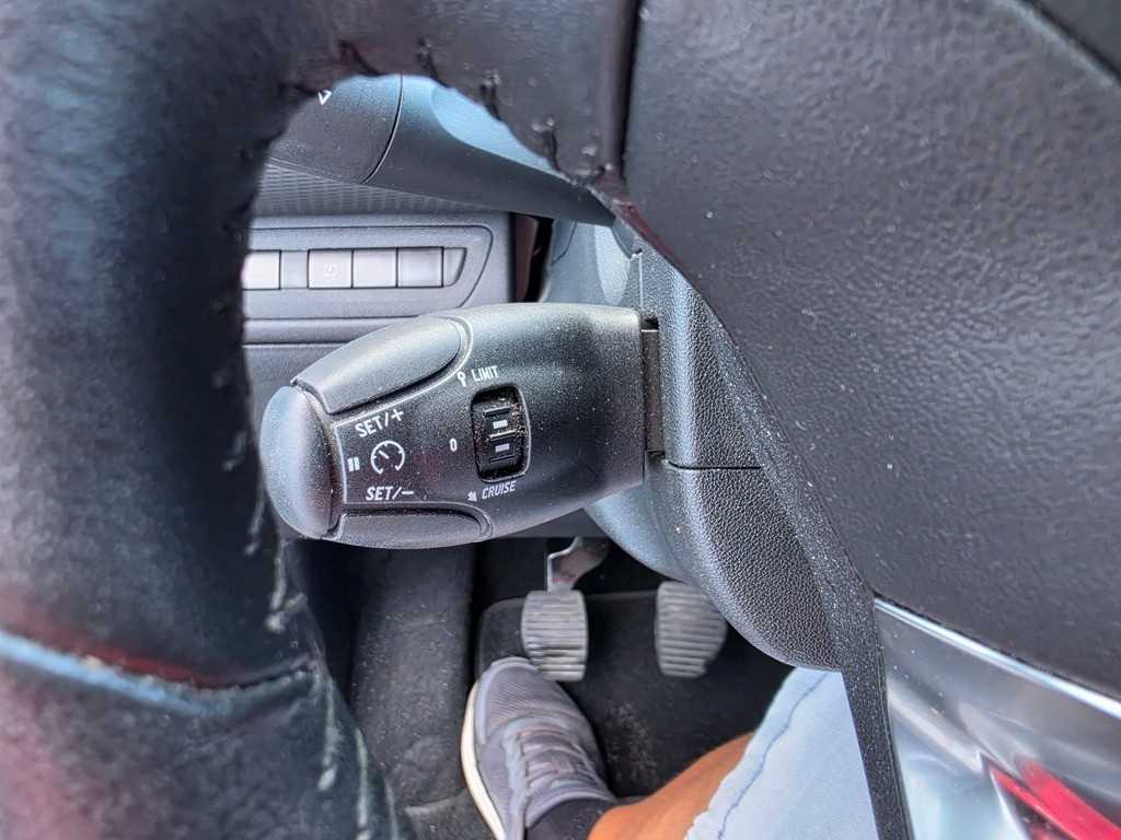 peugeot-2008-2015-gasolina-1199cc