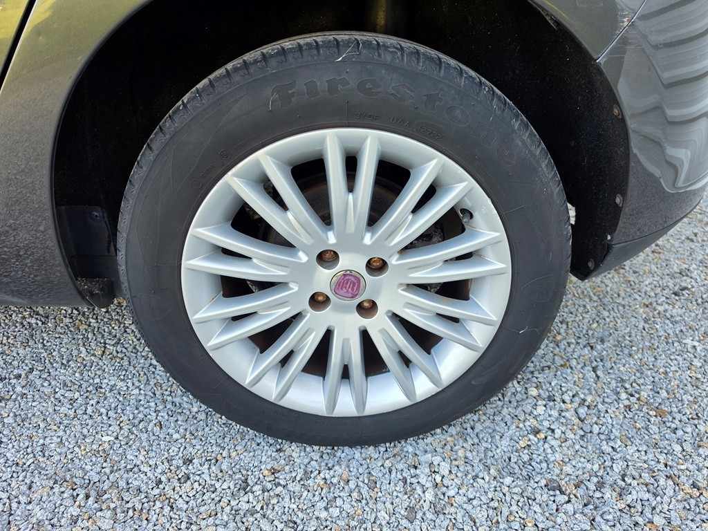 fiat-bravo-2009-diesel-1598cc
