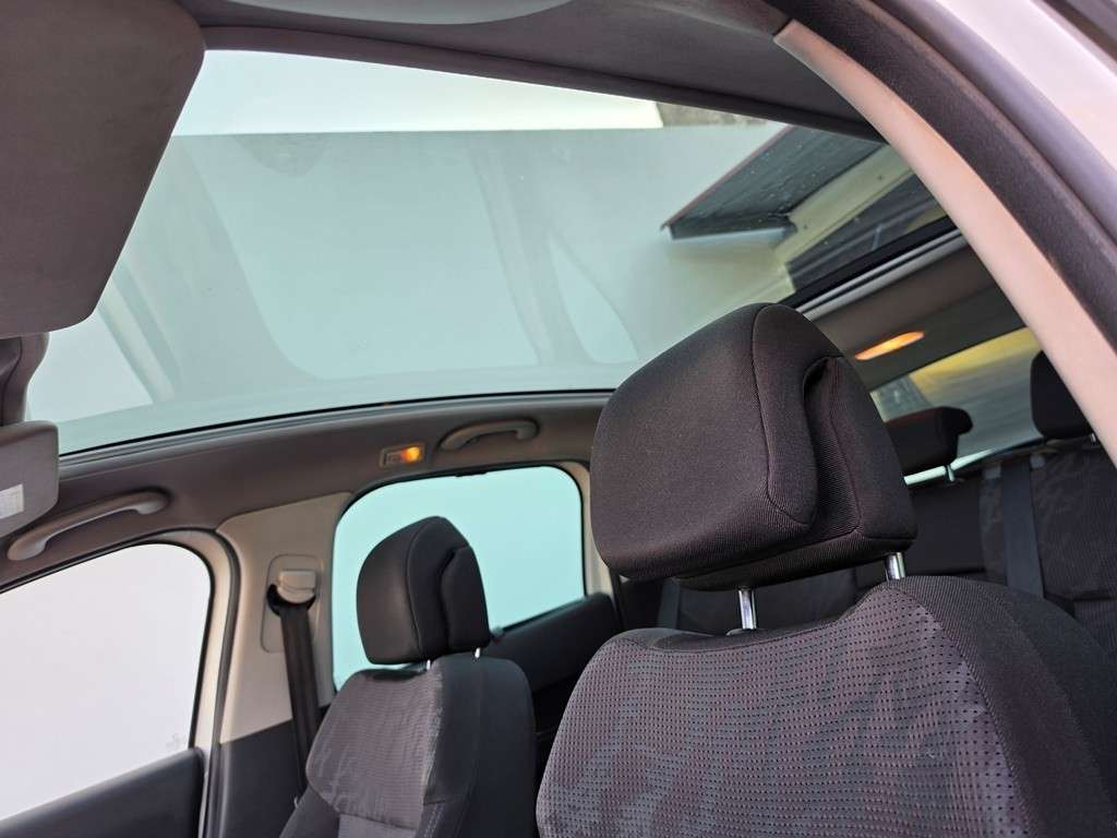 peugeot-3008-2009-diesel-1560cc